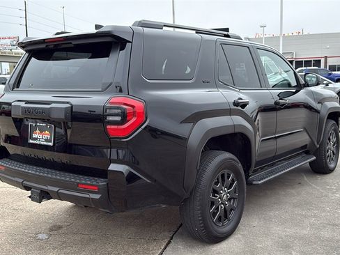 Used 2025 Toyota 4Runner SR5 image 7