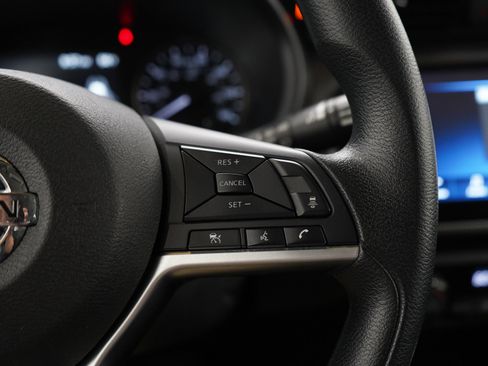 Used 2021 Nissan Kicks SV FWD image 25