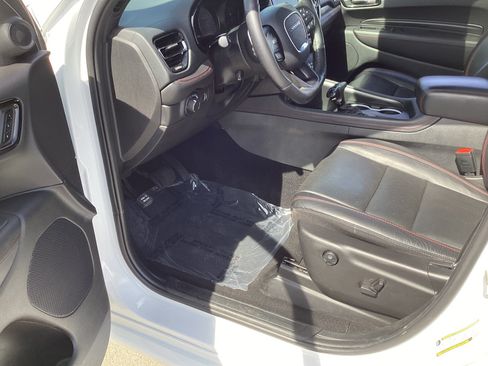 Used 2024 Dodge Durango GT AWD/4WD image 11