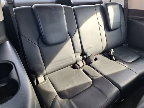 Used 2020 Nissan Armada SL w/ Premium Package image 31