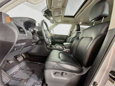 Used 2024 Nissan Armada SL w/ Captain's Chairs Package RWD image 12