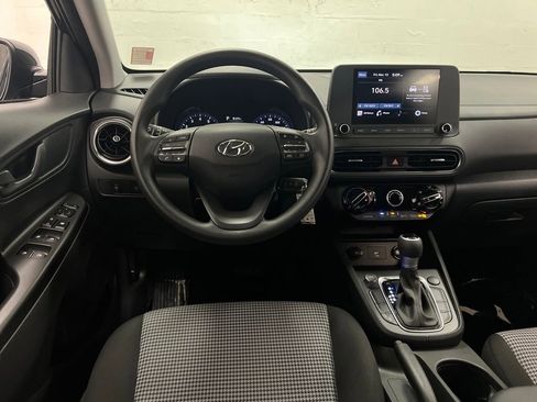 Used 2023 Hyundai Kona SE image 14