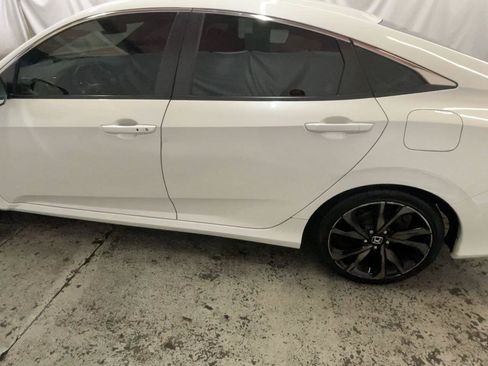Used 2019 Honda Civic Sport image 12