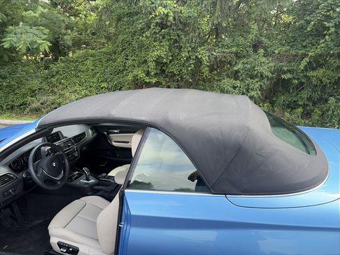 Used 2020 BMW 230i Convertible RWD image 26