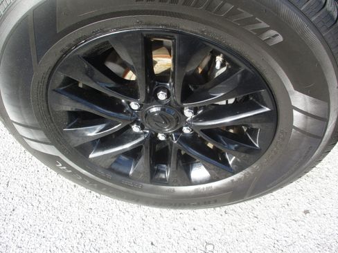 Used 2018 Lexus GX 460 image 9