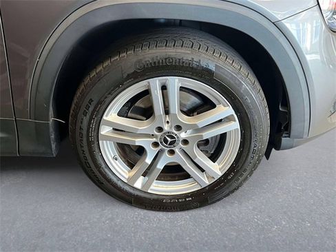 Certified 2021 Mercedes-Benz GLB 250 4MATIC image 7