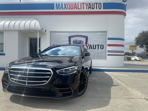 Used 2023 Mercedes-Benz S 500 S500 4MATIC w/ AMG Line image 2