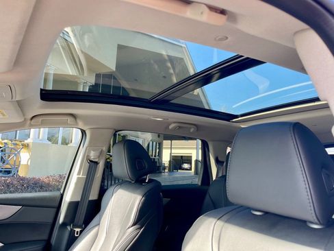 Used 2024 Acura MDX FWD image 18