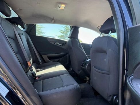 Used 2023 Chevrolet Malibu LT FWD image 10