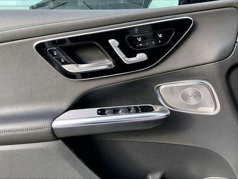 New 2026 Mercedes-Benz GLC 300 image 15