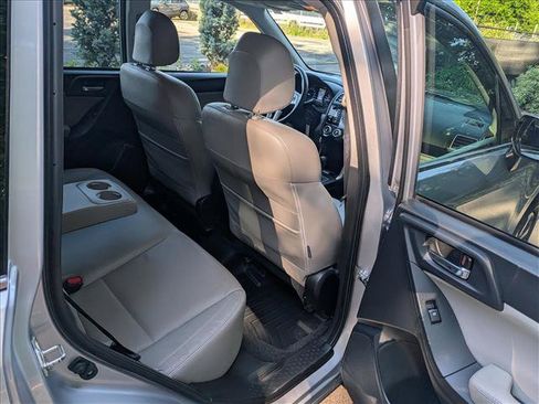 Used 2017 Subaru Forester 2.5i Limited AWD/4WD image 13