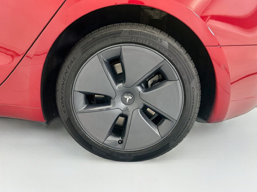 Used 2022 Tesla Model 3 Long Range AWD/4WD image 30