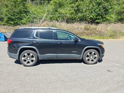 Used 2017 GMC Acadia SLT image 2