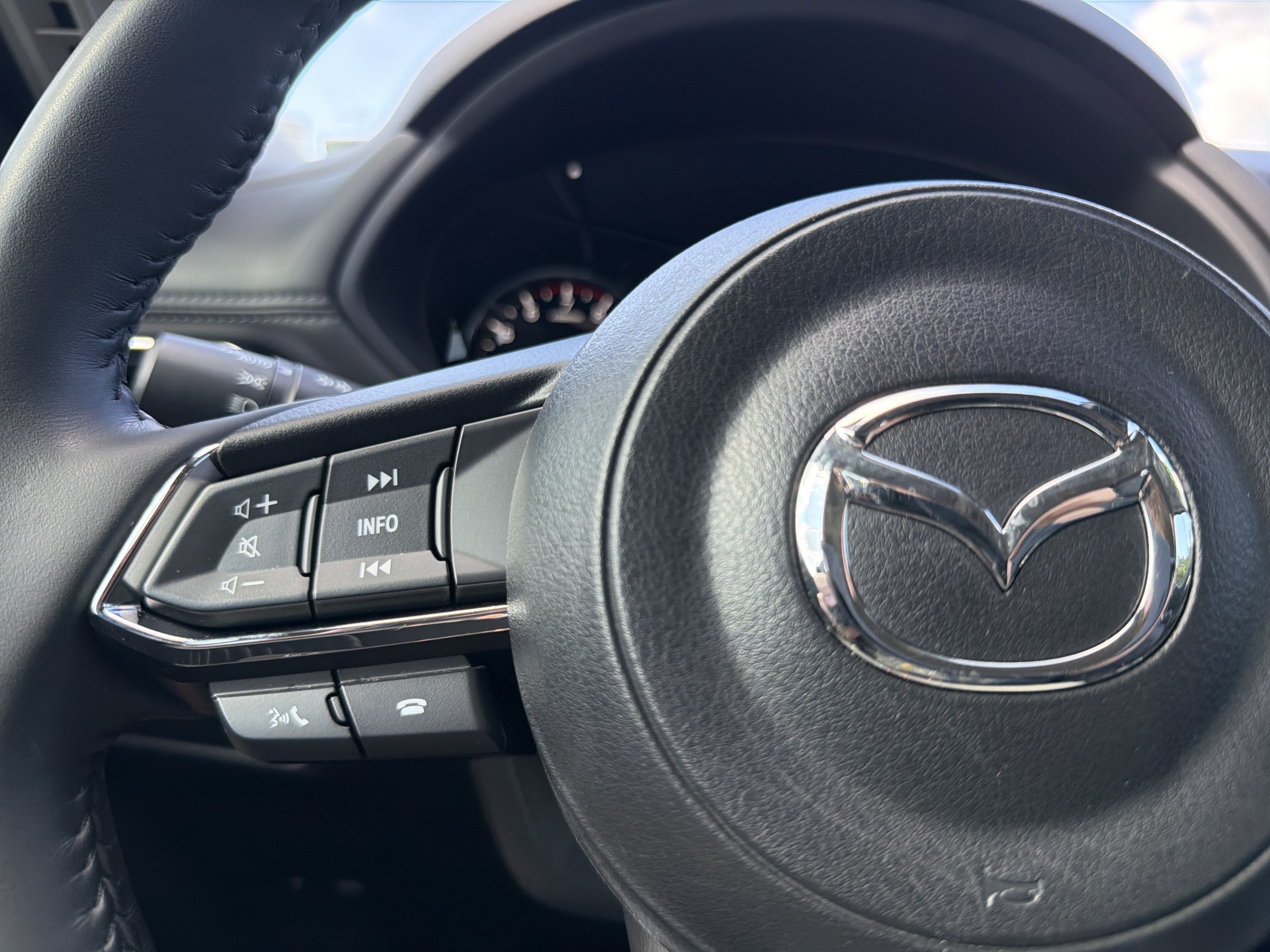Used 2023 MAZDA CX-5 AWD 2.5 S w/ Premium Package image 9