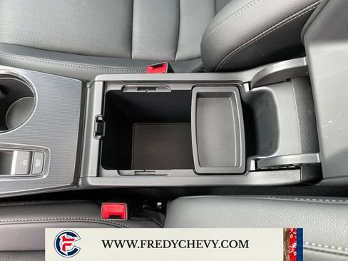 Used 2025 Honda Civic Sport image 26
