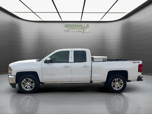 Used 2018 Chevrolet Silverado 1500 LT w/ All Star Edition image 11
