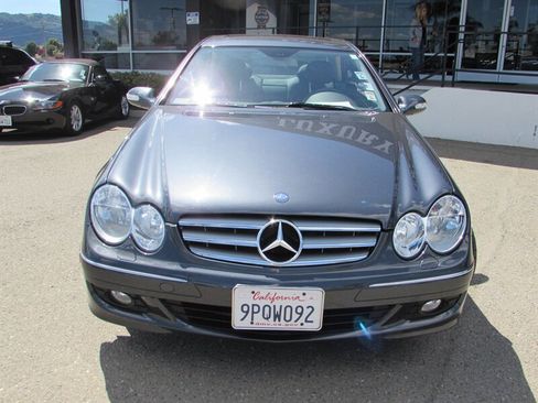 Used 2008 Mercedes-Benz CLK 350 Coupe image 2