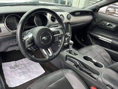 Used 2018 Ford Mustang Premium RWD image 15