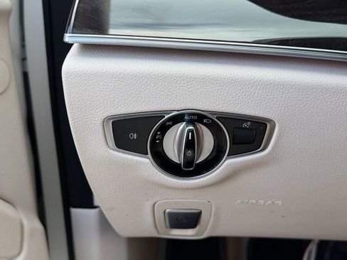 Used 2020 Mercedes-Benz E 450 4MATIC Sedan w/ Parking Assistance Package image 25