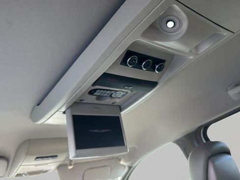 Used 2012 Chrysler Town & Country Touring w/ Entertainment Group #1 FWD image 34