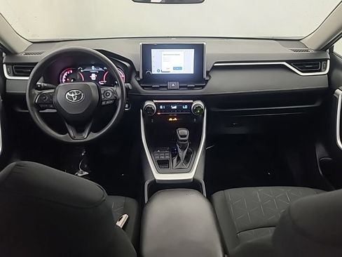 Used 2025 Toyota RAV4 XLE AWD/4WD image 20
