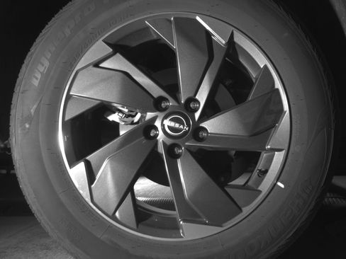 Used 2025 Nissan Rogue SV image 15