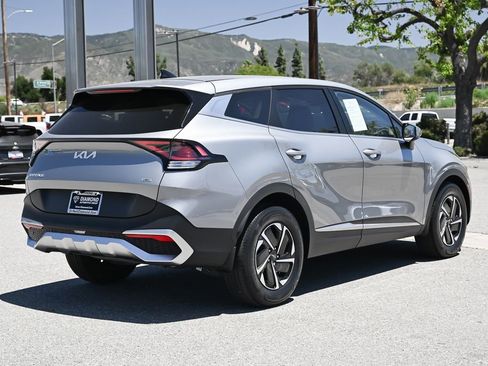 Used 2023 Kia Sportage LX FWD image 4