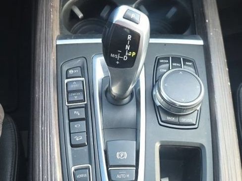 Used 2017 BMW X5 xDrive40e AWD/4WD image 13