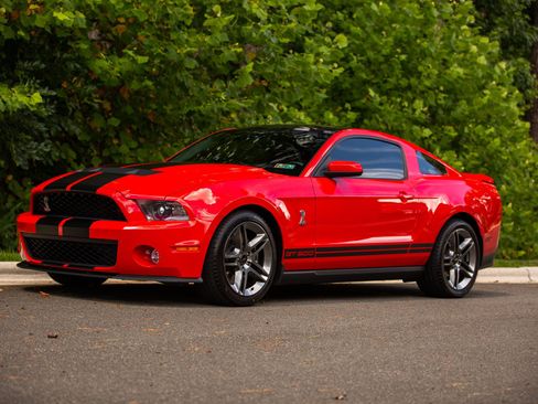 Used 2012 Ford Mustang Shelby GT500 RWD image 14