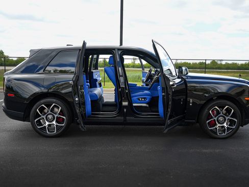 Used 2023 Rolls-Royce Cullinan Black Badge w/ Driver's Package AWD/4WD image 29