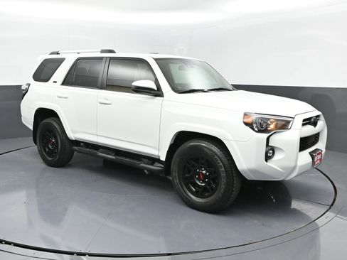 Certified 2023 Toyota 4Runner SR5 image 2