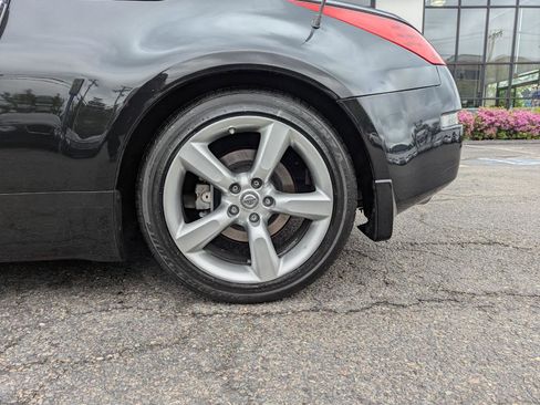 Used 2006 Nissan 350Z Touring RWD image 43