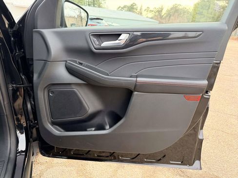 Used 2025 Ford Escape ST-Line image 11