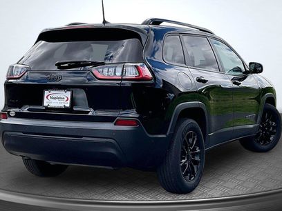 Used 2023 Jeep Cherokee Altitude Lux