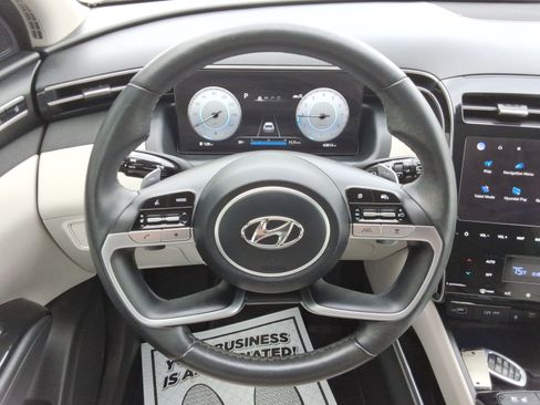 Used 2023 Hyundai Tucson Limited image 11