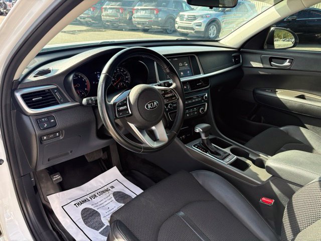 Used 2020 Kia Optima S FWD image 3
