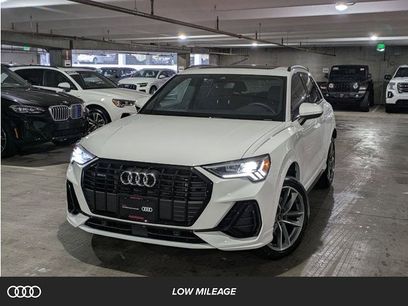 Certified 2025 Audi Q3 2.0T Premium w/ Convenience Package