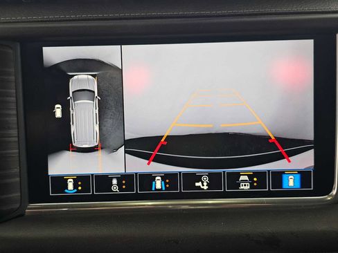 Used 2021 GMC Yukon XL Denali w/ Denali Ultimate Package image 28