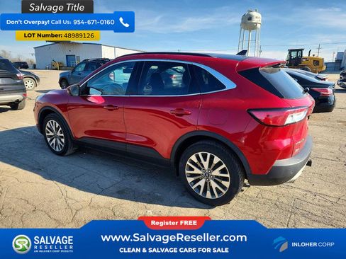 Used 2020 Ford Escape Titanium w/ Titanium Premium Package 2.0 image 3