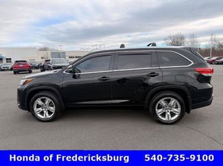 Used 2017 Toyota Highlander Limited video 3