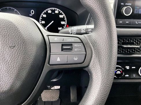 Used 2025 Honda HR-V LX image 19