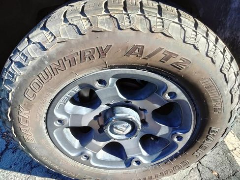 Used 2011 GMC Sierra 3500 SLT image 10