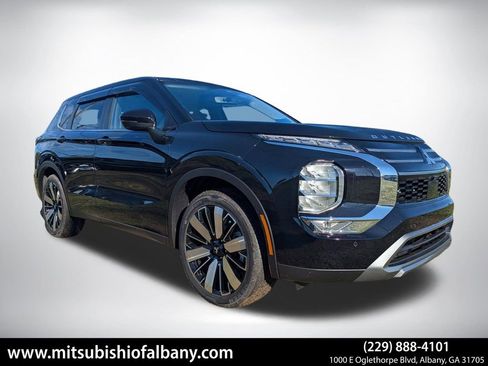 New 2026 Mitsubishi Outlander SE FWD image 1