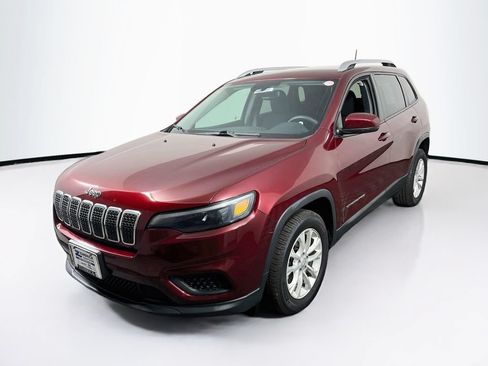 Used 2021 Jeep Cherokee Latitude FWD image 3