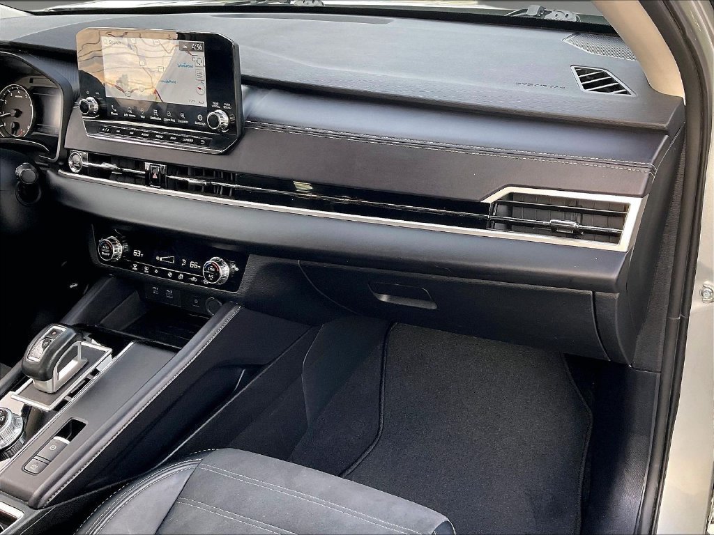 Used 2024 Mitsubishi Outlander SE AWD/4WD image 12