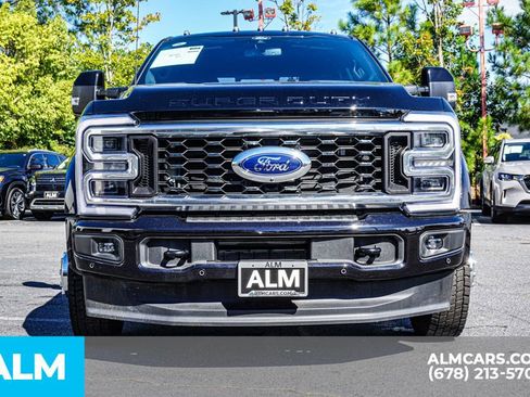 Used 2025 Ford F450 Platinum w/ FX4 Off-Road Package image 10