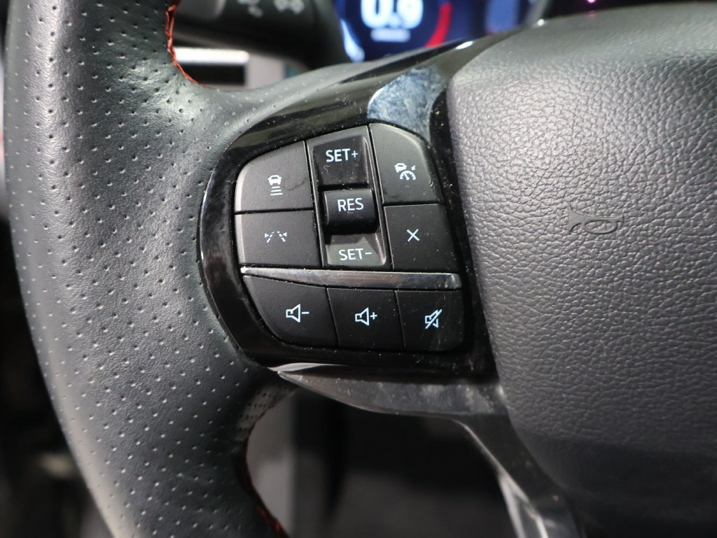 Used 2025 Ford Explorer ST-Line AWD/4WD image 38