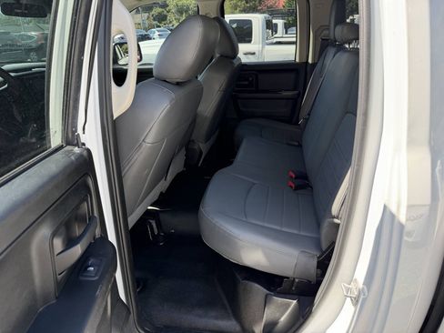 Used 2019 RAM 1500 Tradesman w/ Chrome Appearance Group AWD/4WD image 9