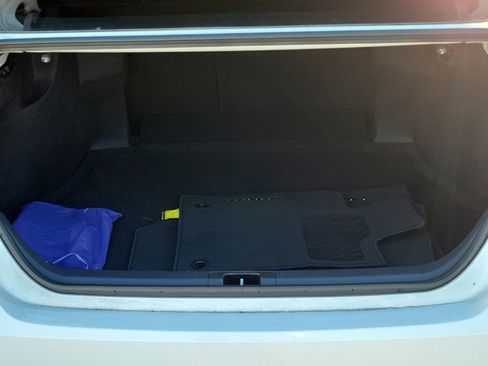 Used 2025 Toyota Camry LE image 29