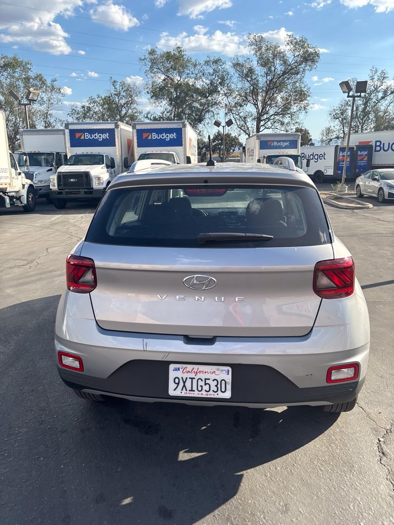Used 2026 Hyundai Venue SEL FWD image 5